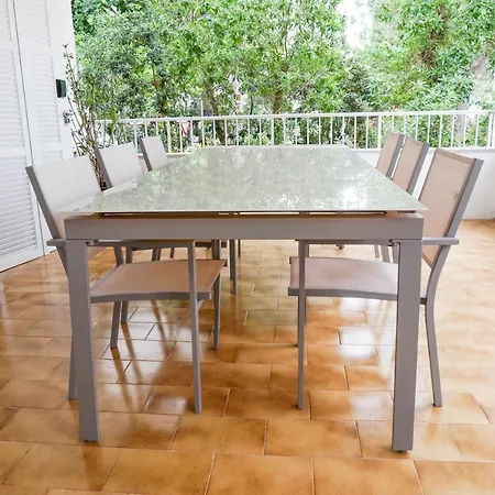 Houm Plaza Arosa Вилла